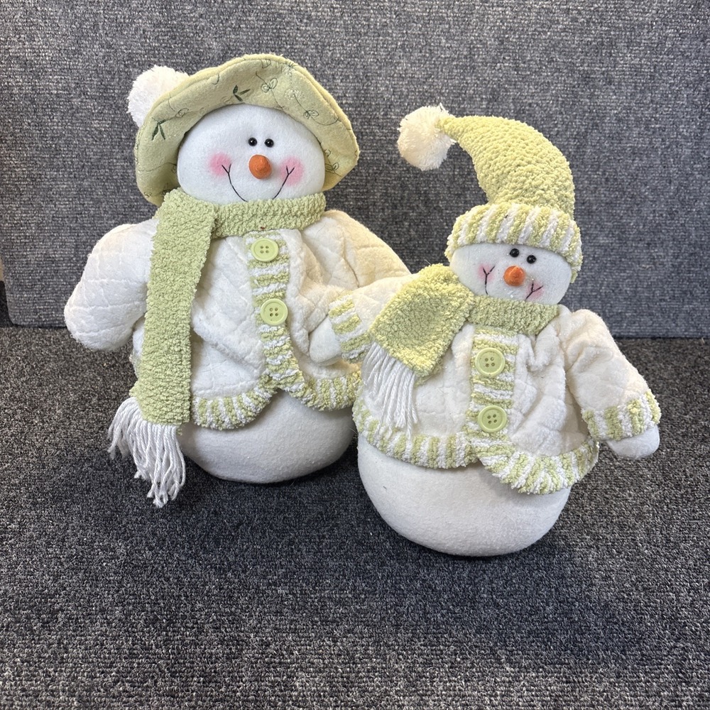Snowmen Family~Signature Homestyle Winter Decor~Set of 2